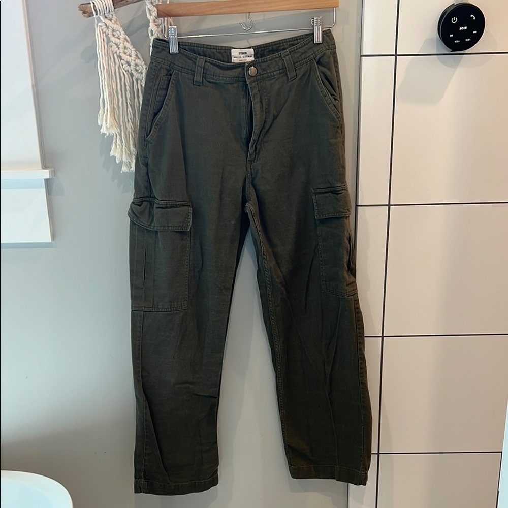 Women’s Olive Cargo Pants